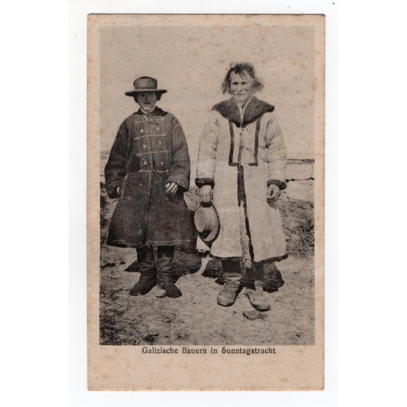 Листівка. Галицькі хлібороби в недільному строї.