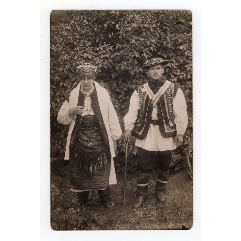 Листівка. Гуцули. Гуцульська пара. фотолистівка